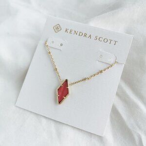 Kendra Scott Kinsley Raspberry Gold Short Necklace